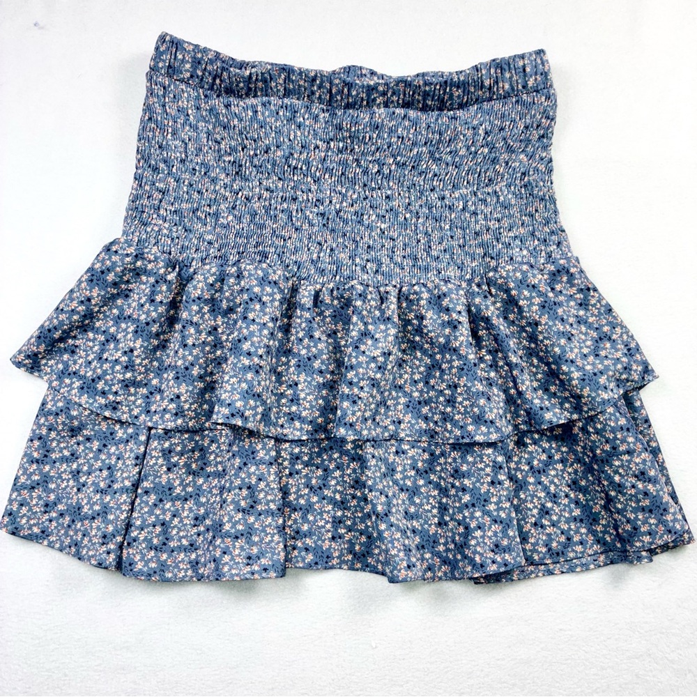 The Impeccable Pig Tiered Mini Skirt Ruffle Small Blue Floral Prep Casual